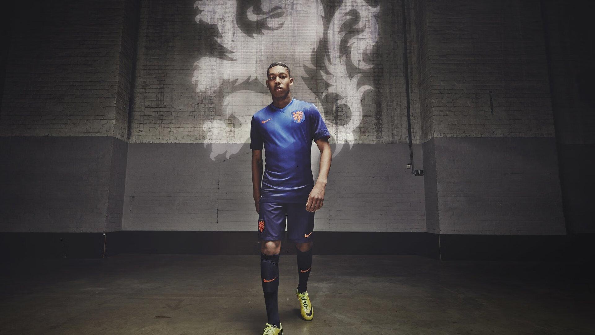 关键时刻连续丢罚球！布朗致命失误让胜利从指缝溜走