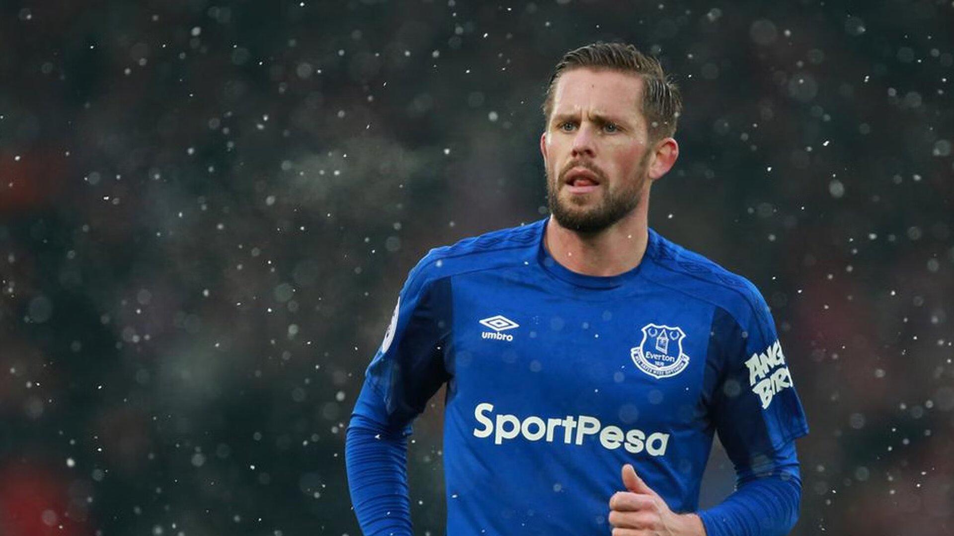 切尔西瞄准哈维-西蒙斯与加纳乔，转会窗口关闭前或完成重磅签约